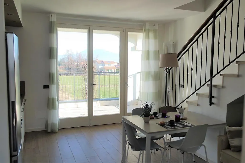Aurora Tower Apartment シルミオーネ イタリア