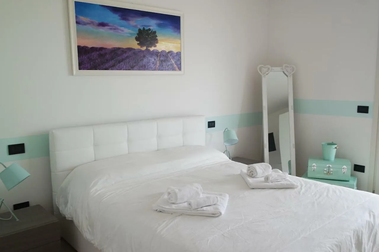 Aurora Tower Apartment シルミオーネ